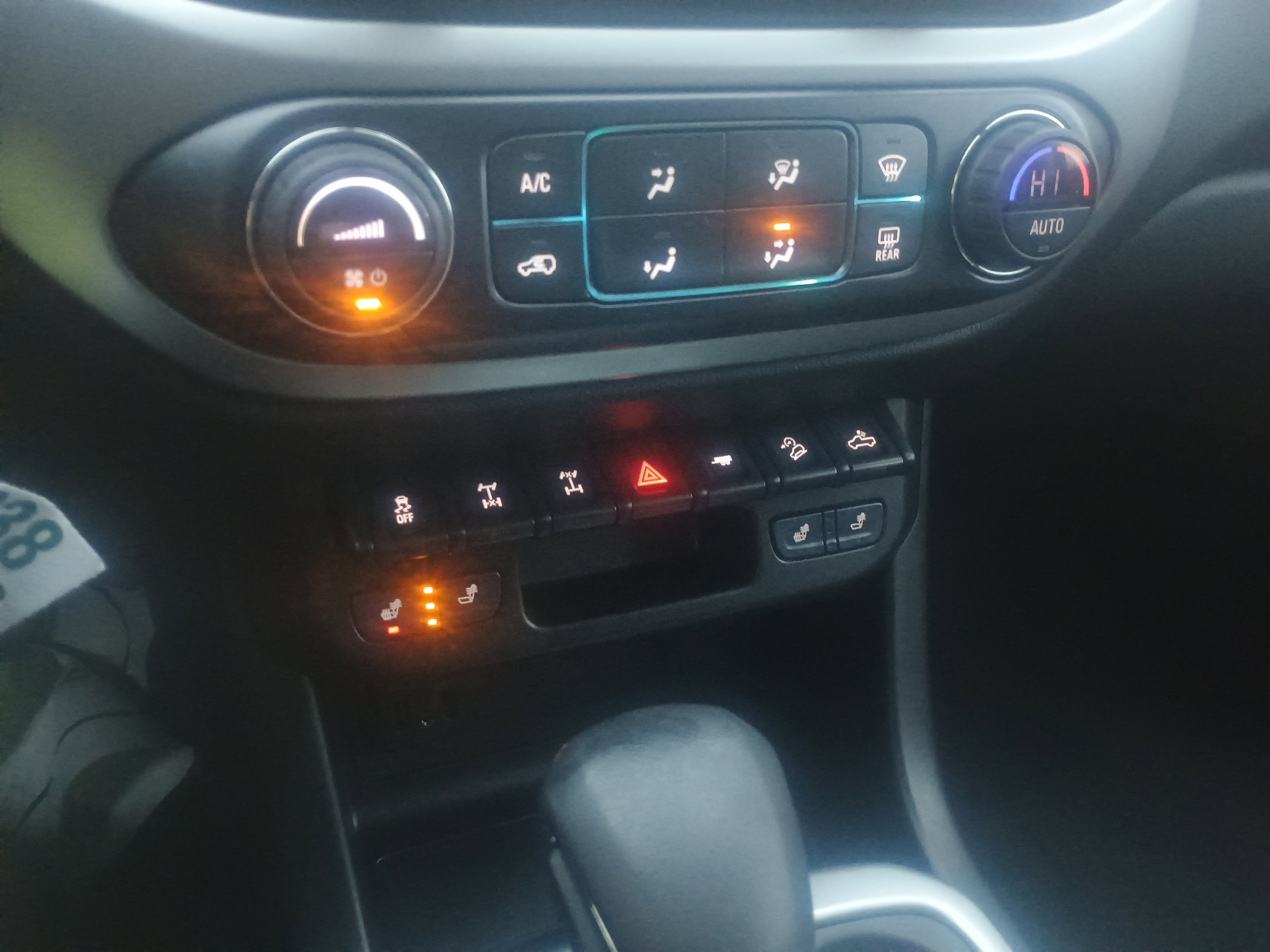 Used 2022 Chevrolet Colorado ZR2 image 26