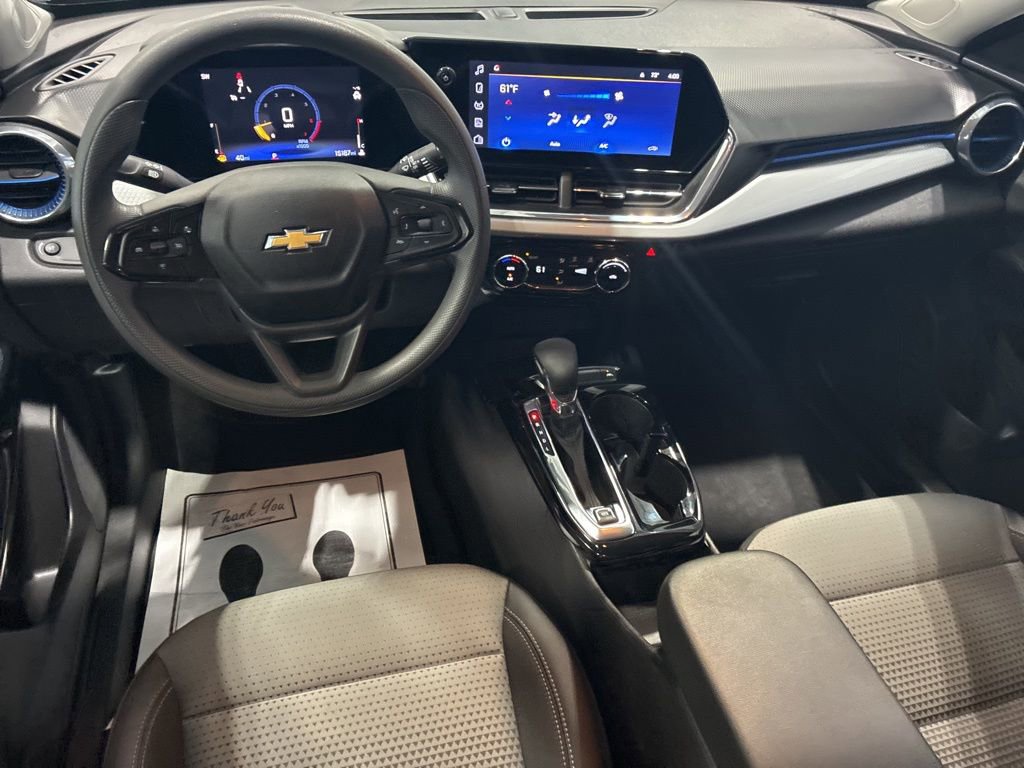 Used 2026 Chevrolet Trax LT FWD image 33