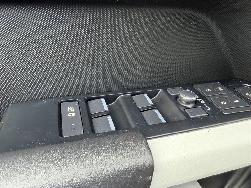 Used 2022 Land Rover Defender 110 X-Dynamic HSE AWD/4WD image 20