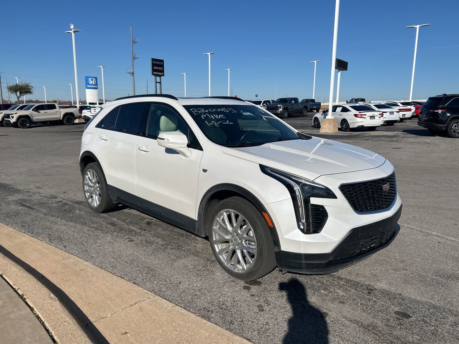 Used 2020 Cadillac XT4 Sport image 3