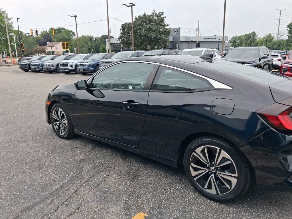 Used 2017 Honda Civic EX-T image 6