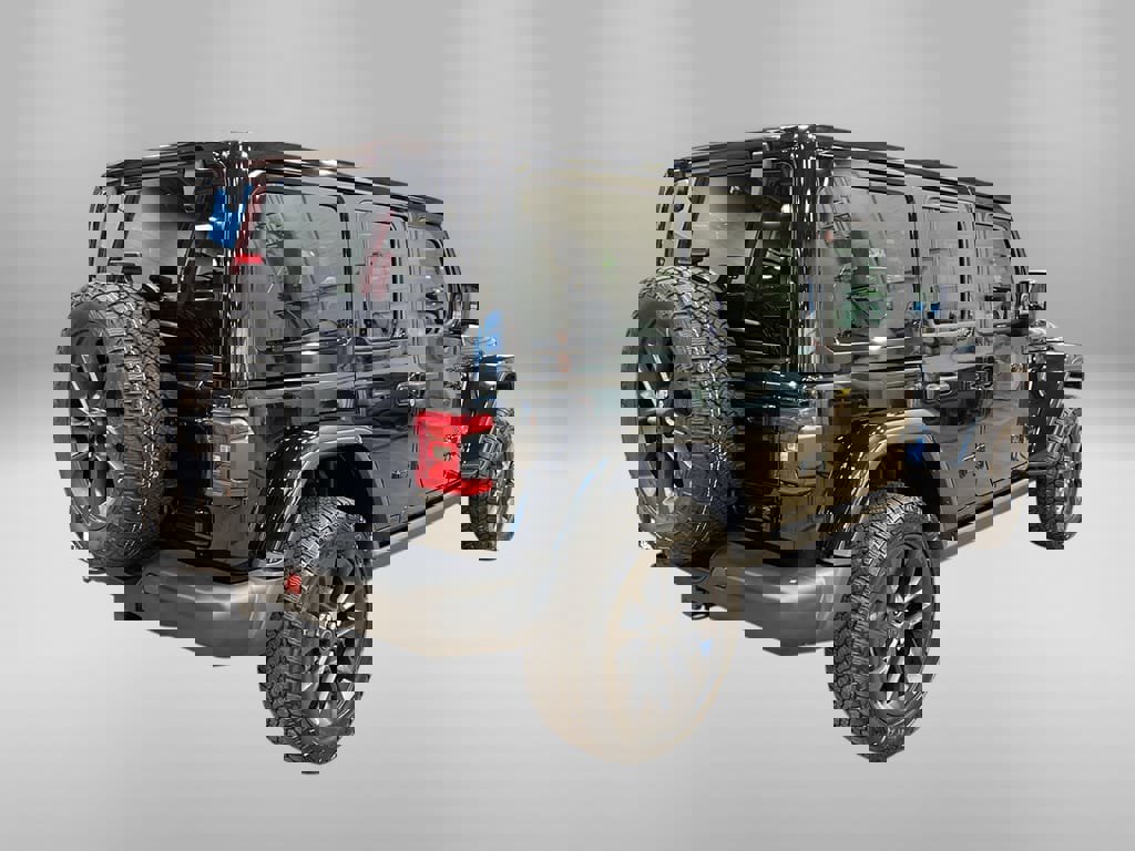 Used 2025 Jeep Wrangler Backcountry image 40