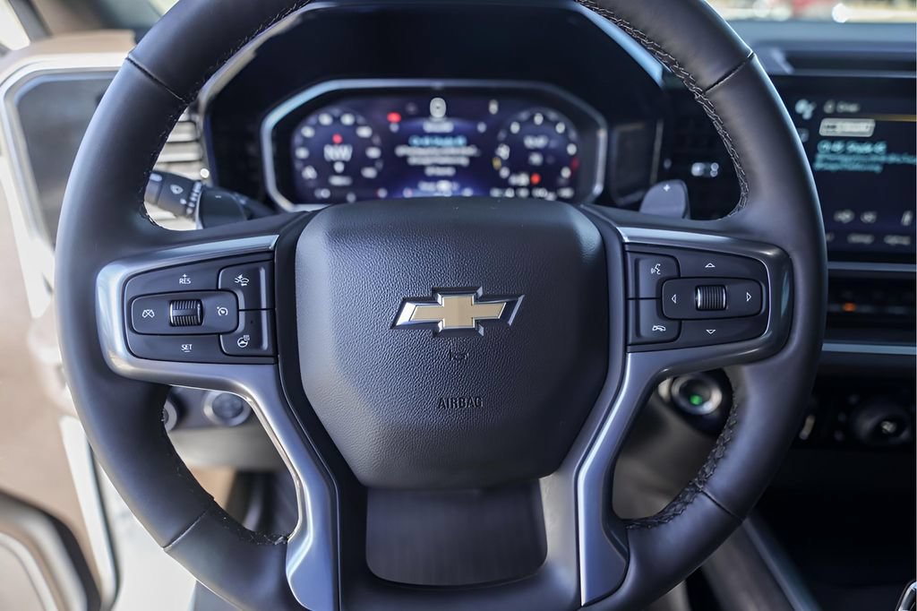 Used 2026 Chevrolet Silverado 1500 LTZ AWD/4WD image 15