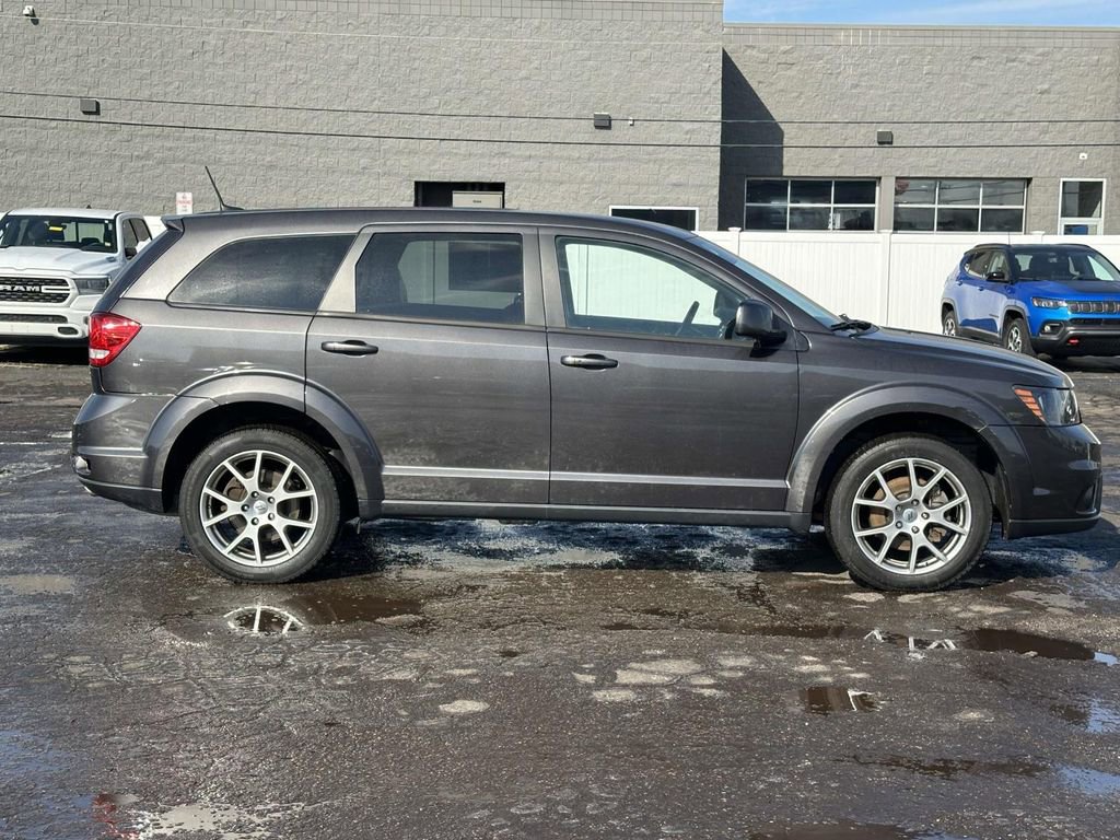 Used 2019 Dodge Journey GT w/ Driver Convenience Group image 2
