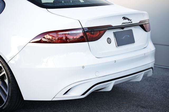 New 2024 Jaguar XF R-Dynamic SE AWD/4WD image 10