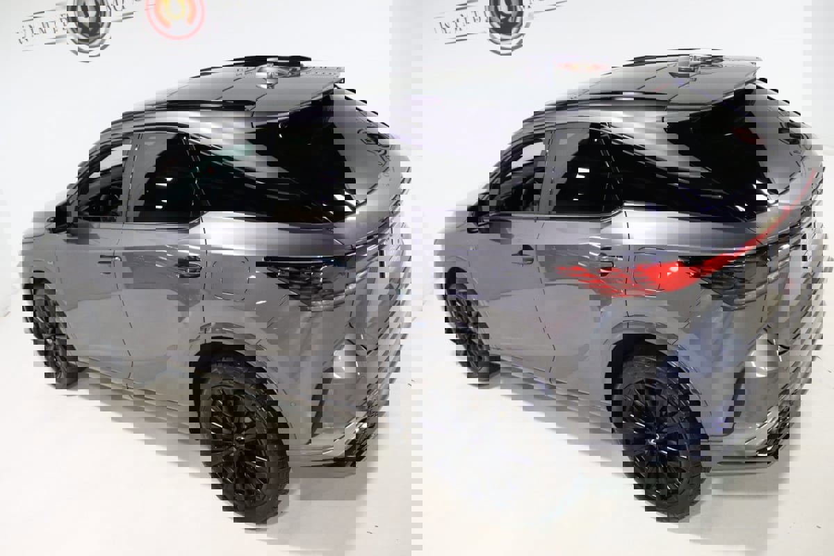 Used 2023 Lexus RX 500h F Sport image 11
