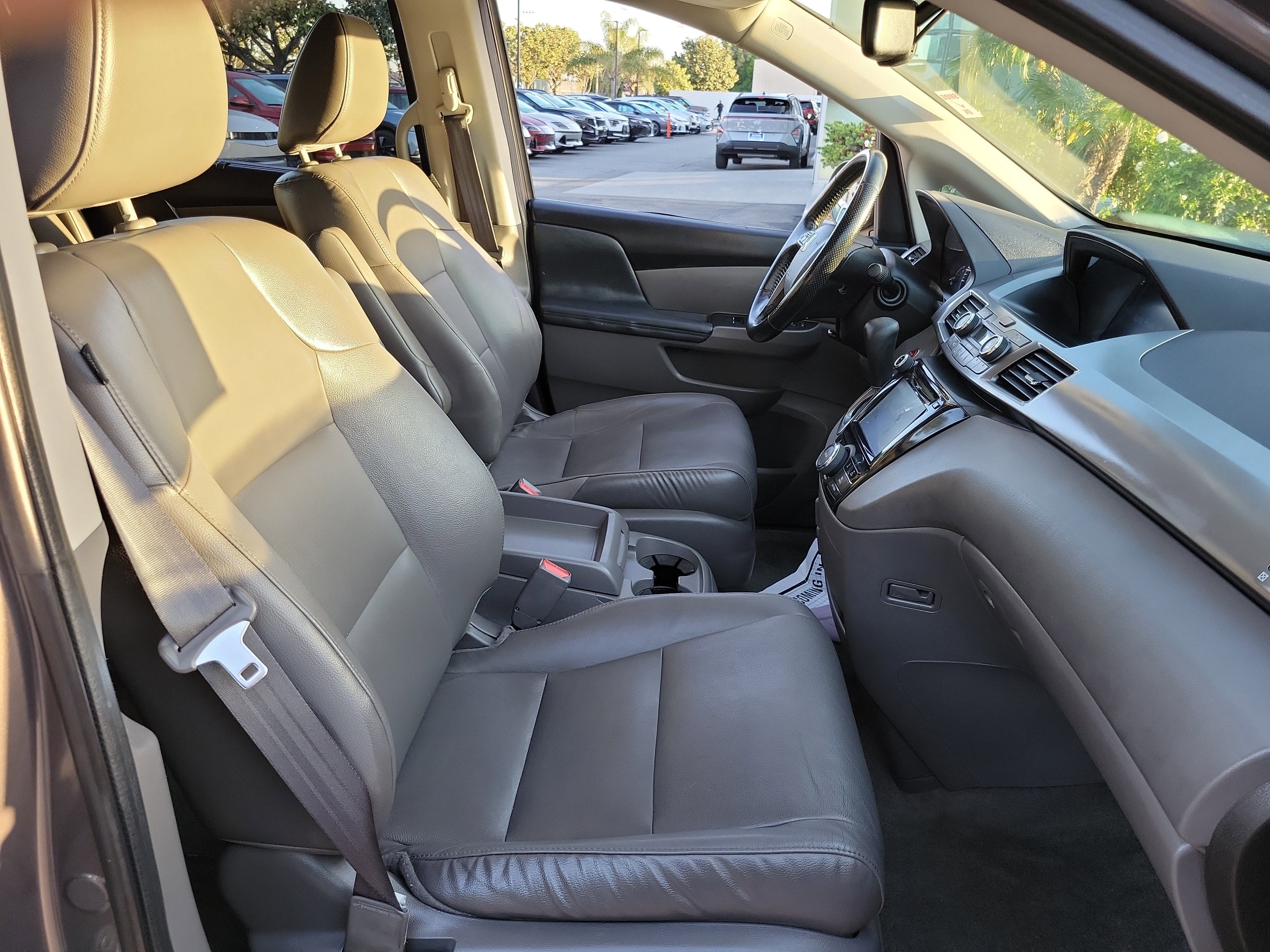 Used 2015 Honda Odyssey EX-L image 21