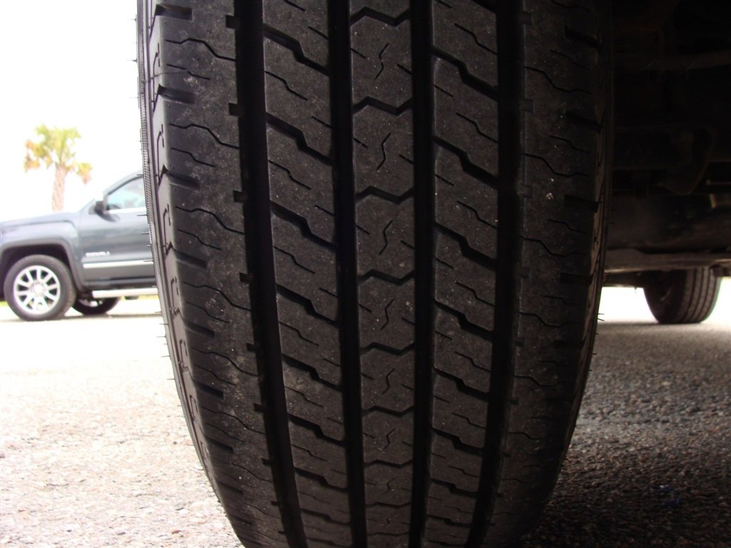 Used 2018 Nissan NV 2500 S image 22