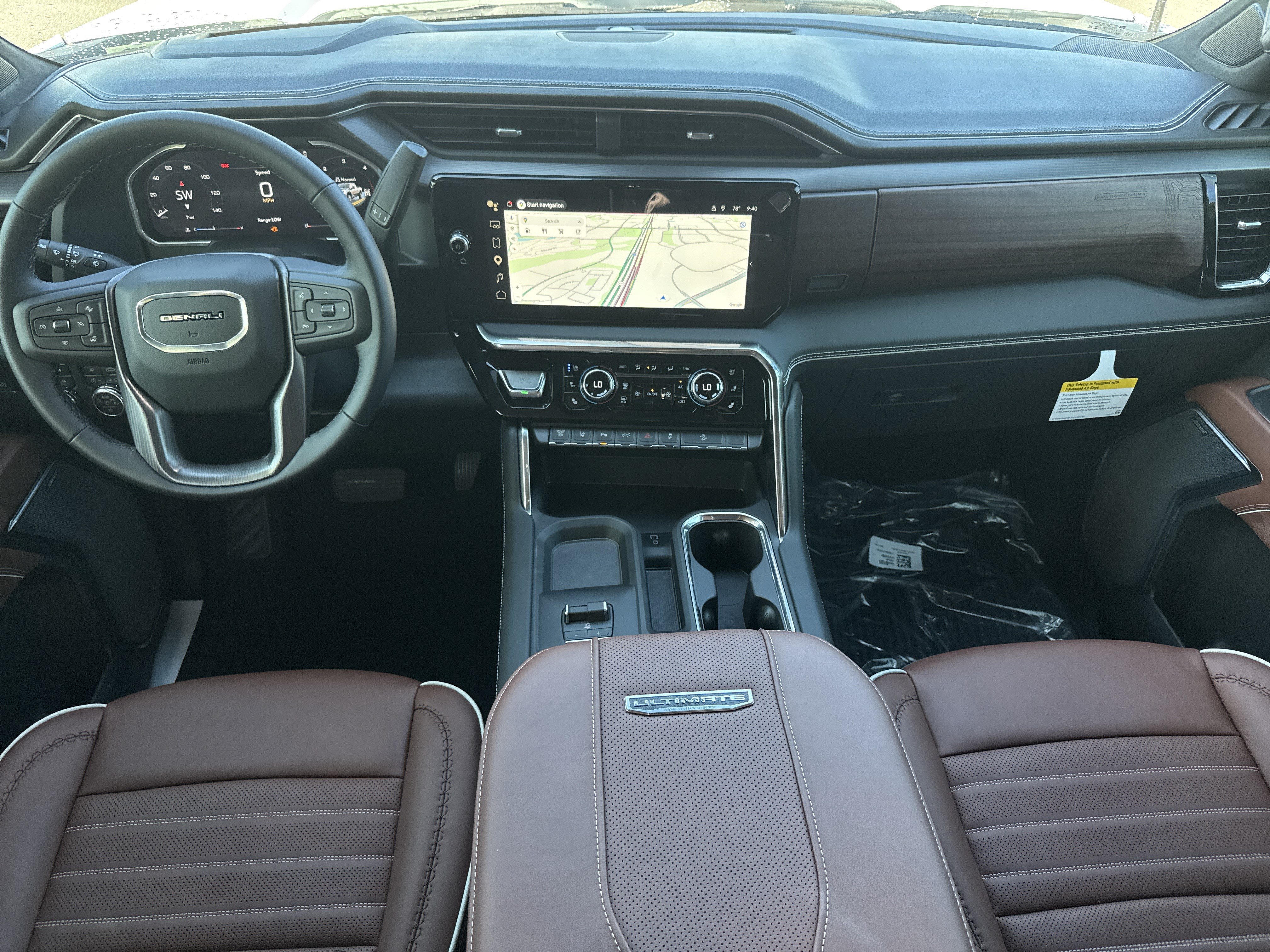 New 2026 GMC Sierra 2500 Denali Ultimate w/ LPO, Black Badging Package AWD/4WD image 29
