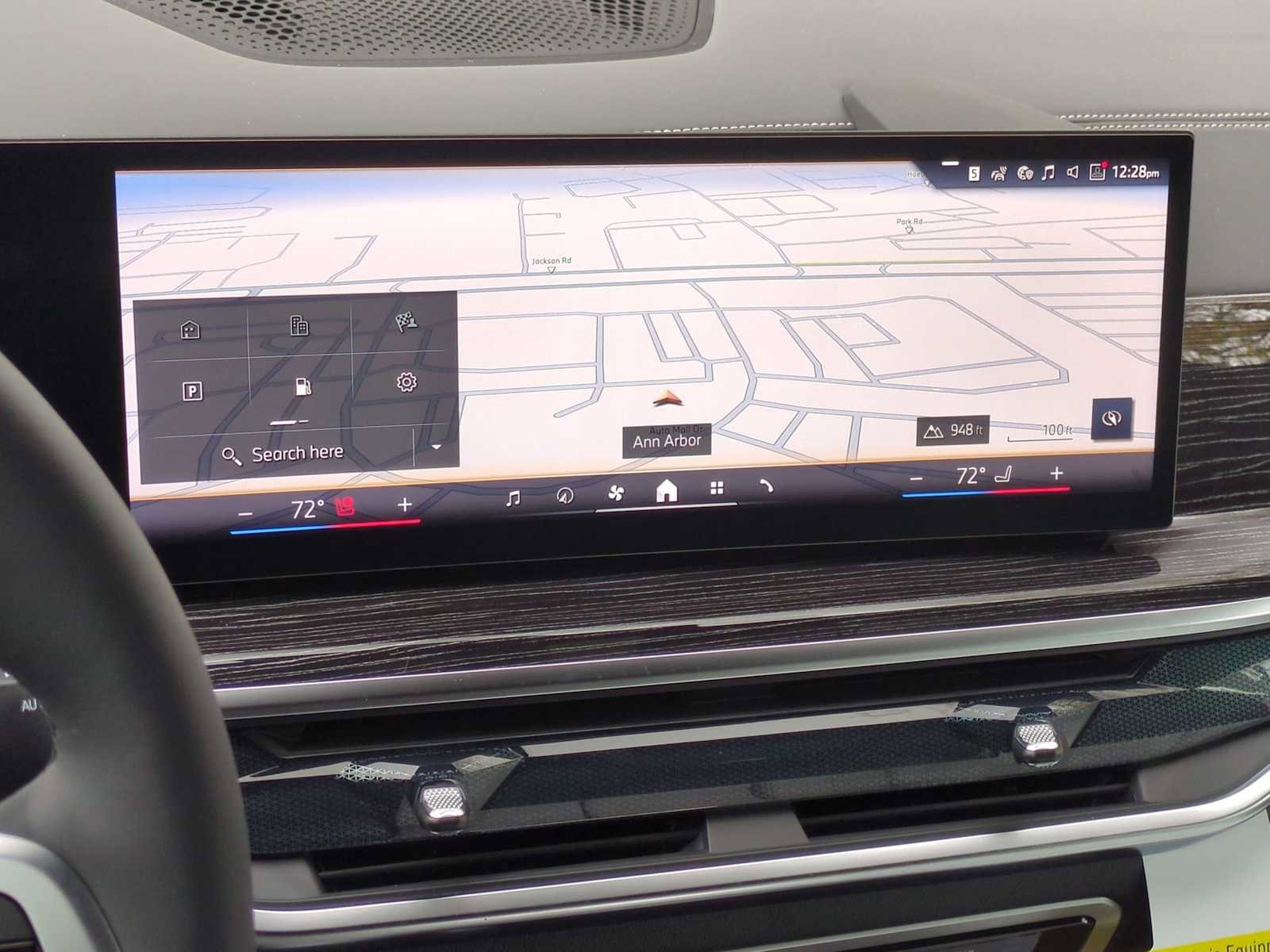 New 2026 BMW X6 xDrive40i w/ Climate Comfort Package image 30