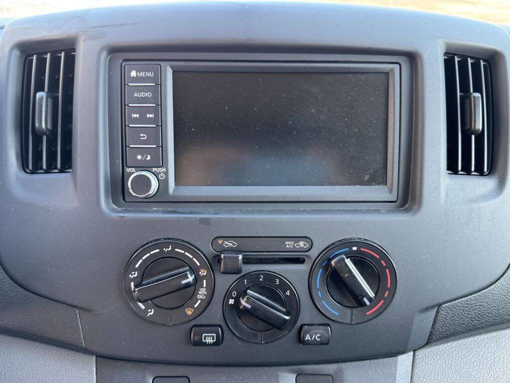Used 2021 Nissan NV200 SV w/ Back Door Glass Package image 9