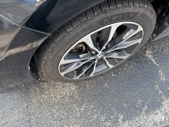 Used 2017 Toyota Corolla SE w/ Carpet Mat Package (TMS) FWD image 12