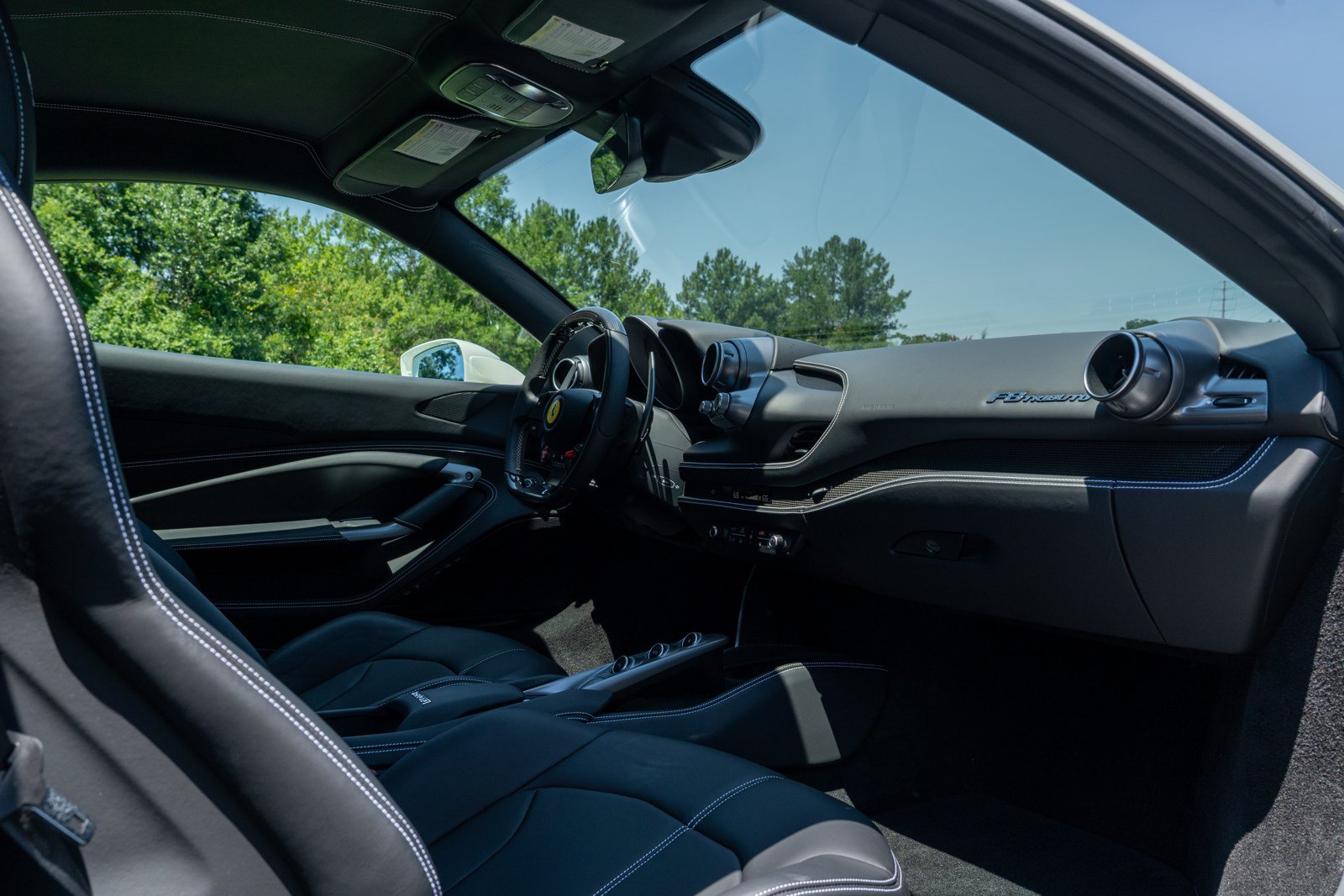 Used 2022 Ferrari F8 Tributo RWD image 51
