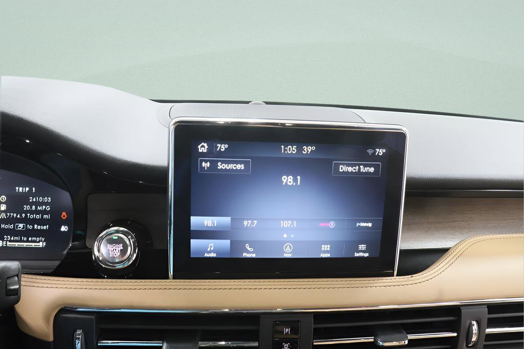 Used 2021 Lincoln Corsair Reserve w/ Equipment Group 201A image 11