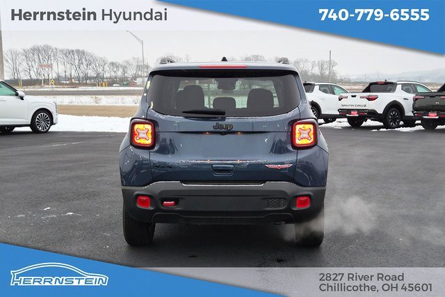 Used 2023 Jeep Renegade Trailhawk image 30
