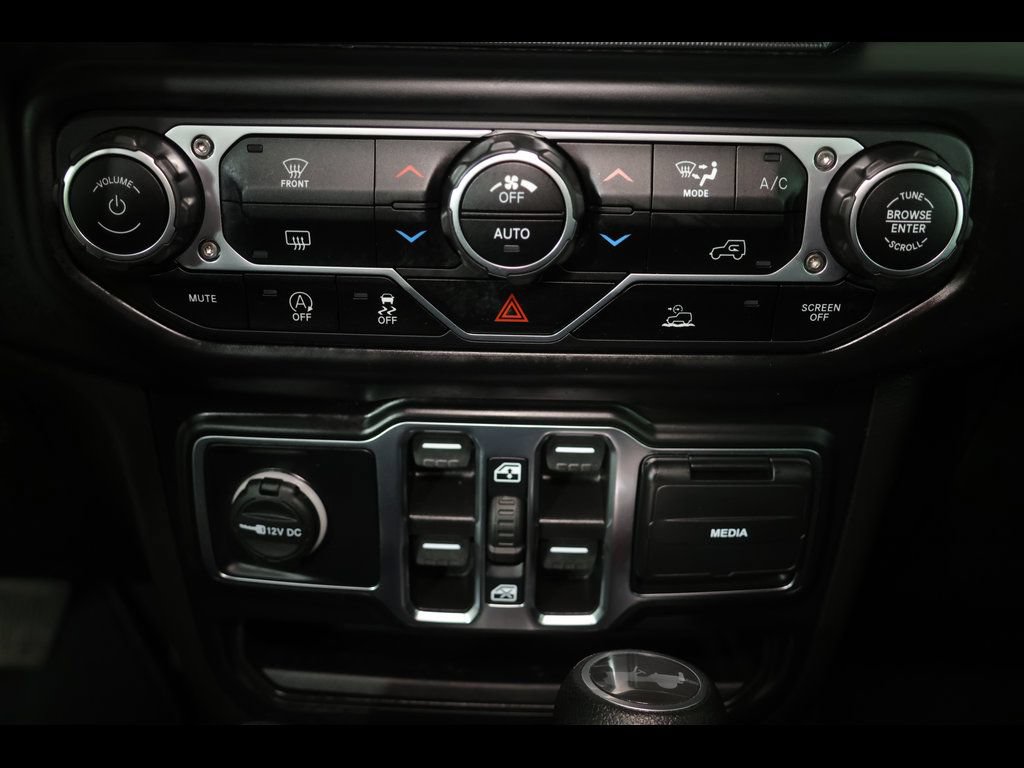Used 2022 Jeep Wrangler Unlimited Sport w/ Sun And Sound Package AWD/4WD image 25
