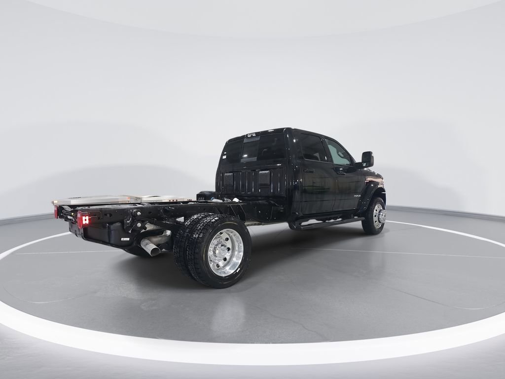 New 2026 RAM 5500 Tradesman w/ Laramie Trim Package image 8