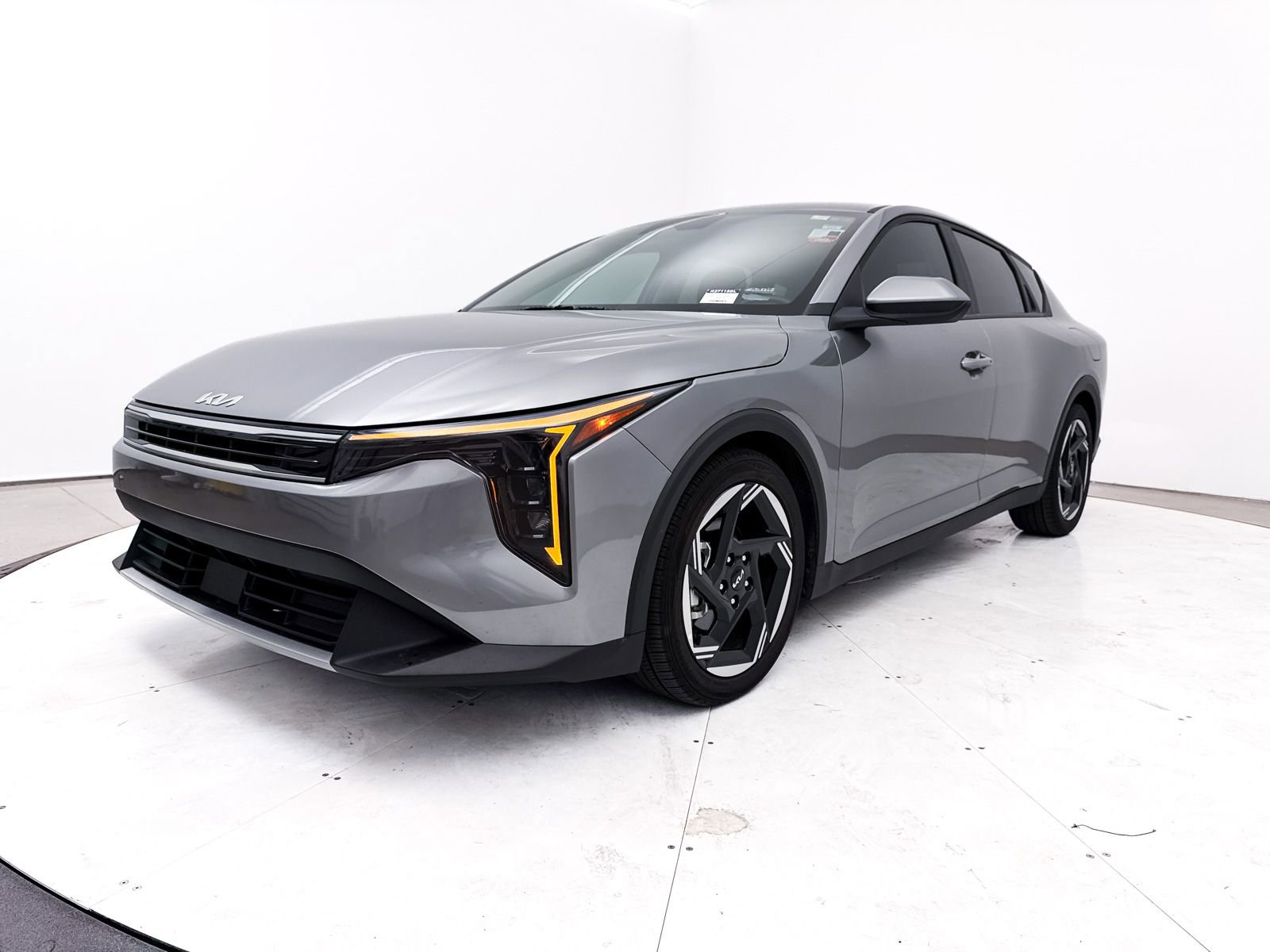 Certified 2025 Kia K4 EX image 12