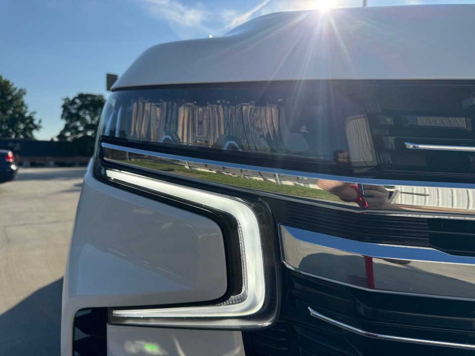 Used 2021 Chevrolet Suburban LT w/ LT Signature Package AWD/4WD image 28