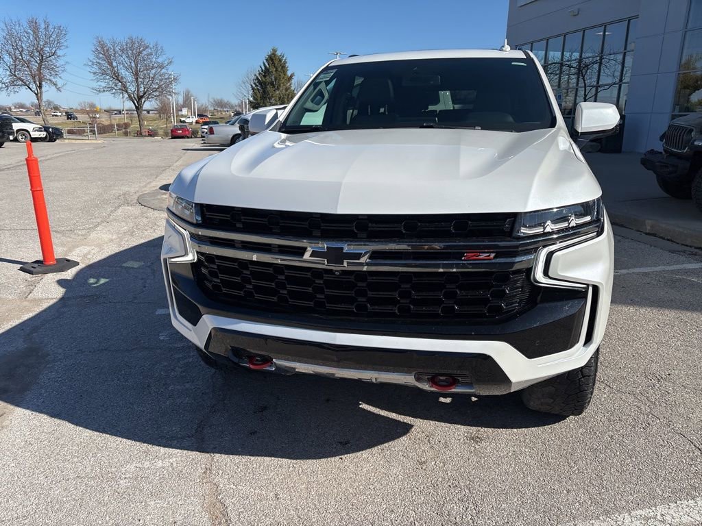 Used 2022 Chevrolet Tahoe Z71 w/ Luxury Package AWD/4WD image 11