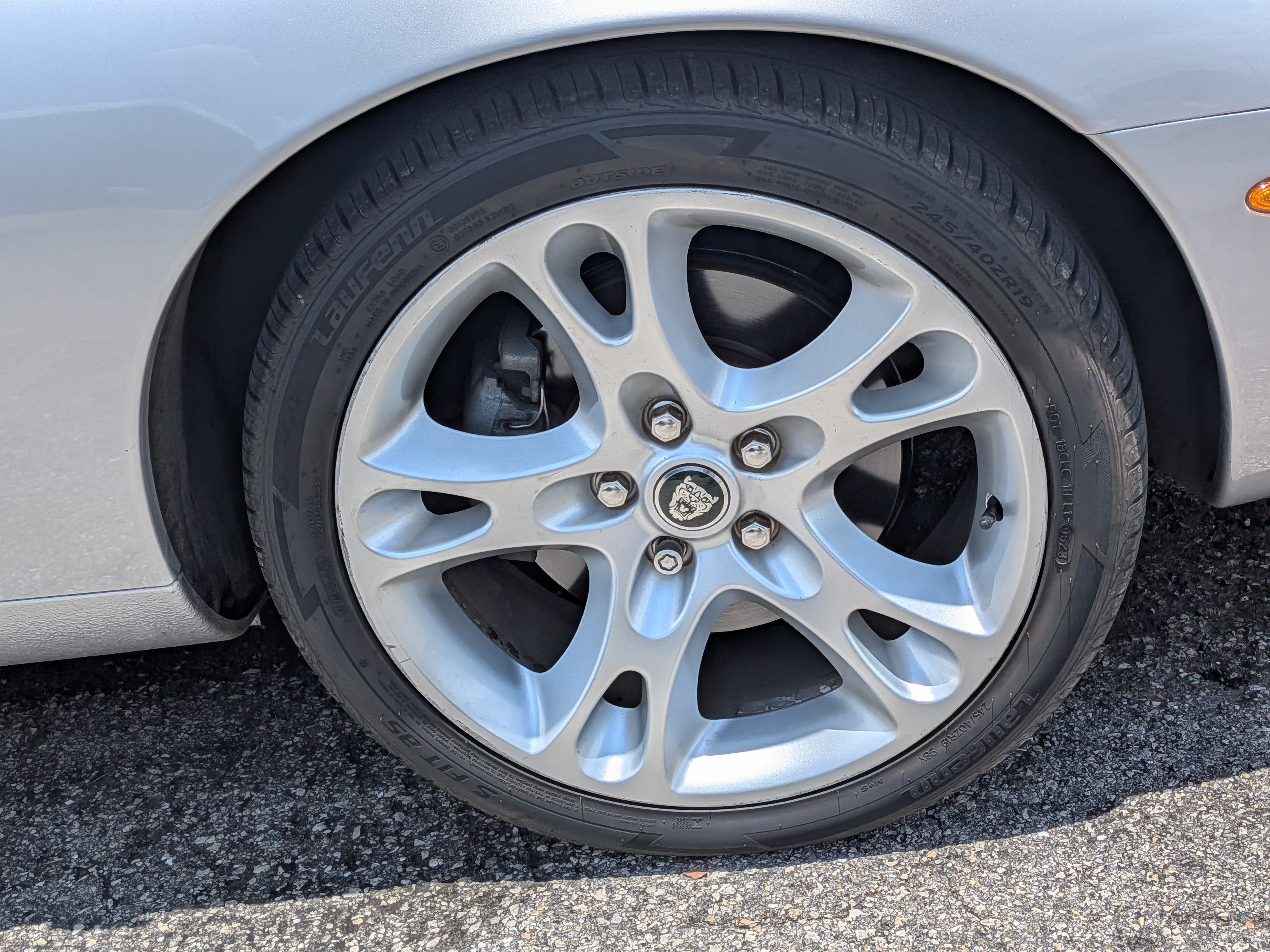 Used 2003 Jaguar XK8 Convertible RWD image 11