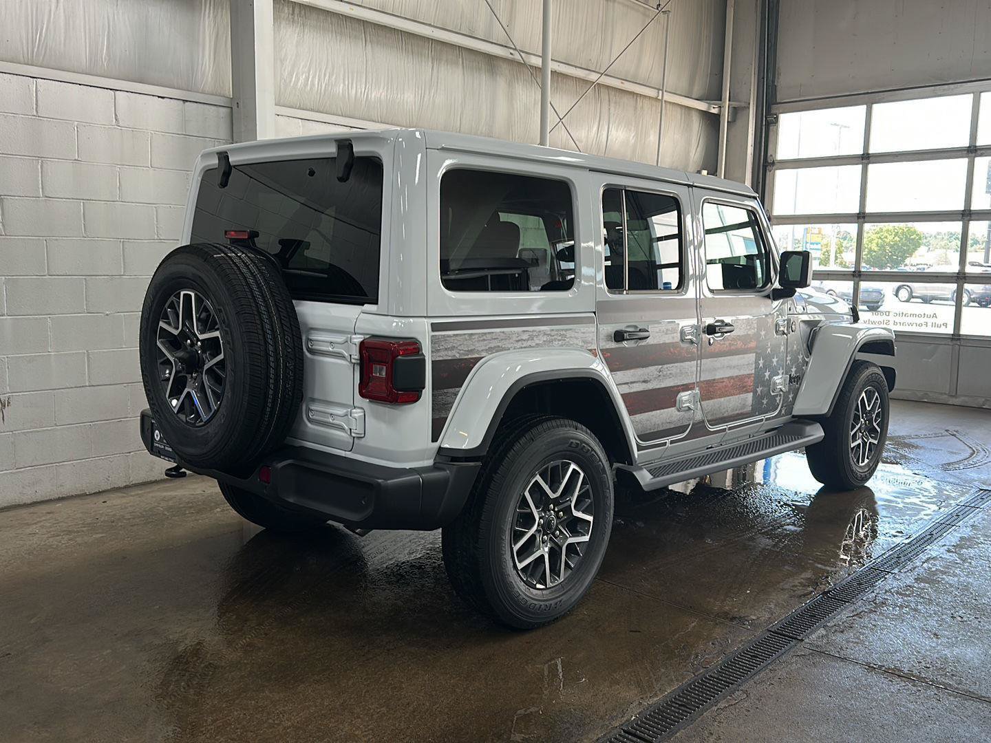 New 2026 Jeep Wrangler Sahara AWD/4WD image 3