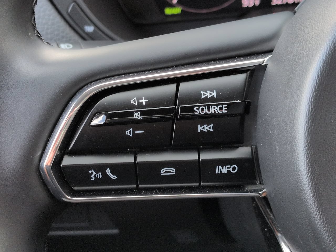 Used 2025 MAZDA CX-90 Plug-In Hybrid w/ Preferred AWD/4WD image 26