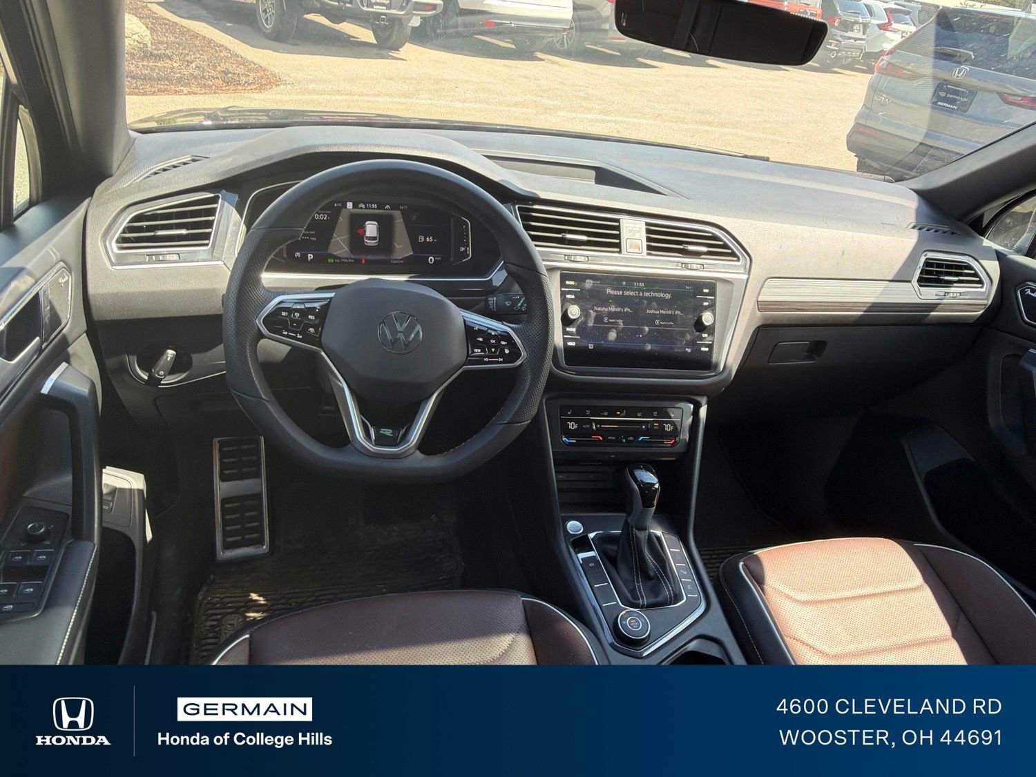 Used 2024 Volkswagen Tiguan SEL R-Line AWD/4WD image 12