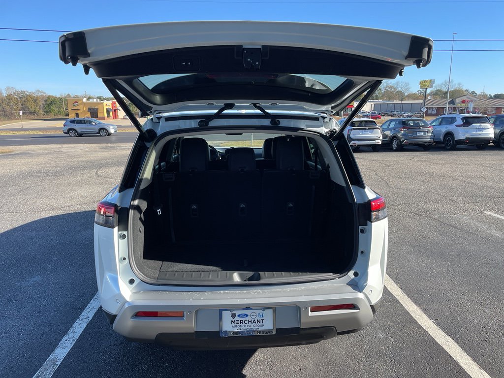 New 2025 Nissan Pathfinder SL image 22