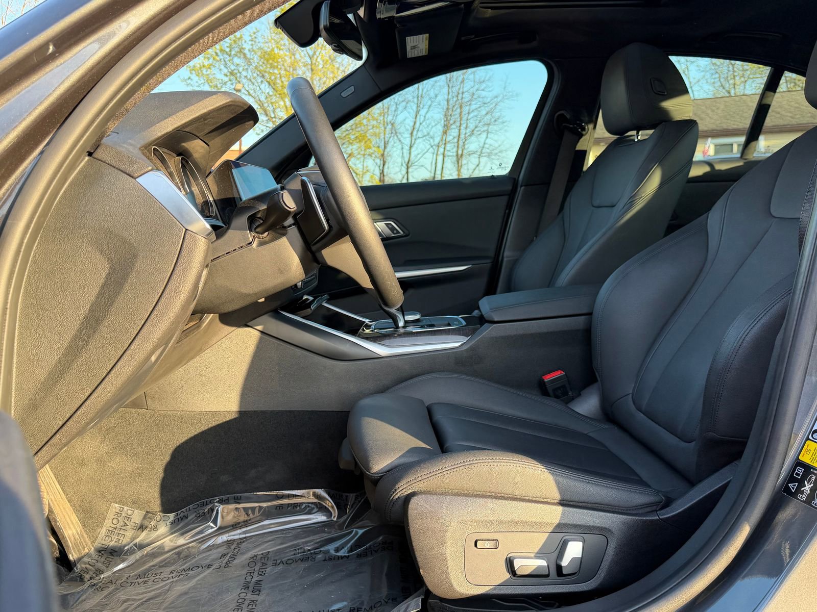 Used 2019 BMW 330i xDrive Sedan AWD/4WD image 9