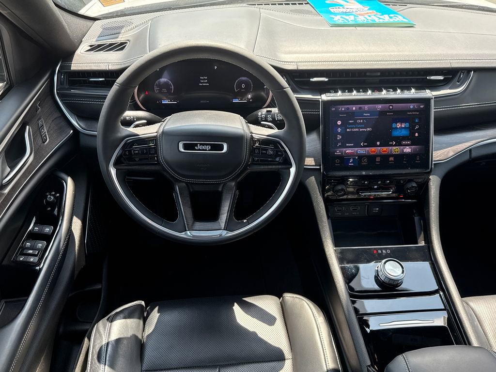 Used 2023 Jeep Grand Cherokee Overland w/ Luxury Tech Group IV image 24