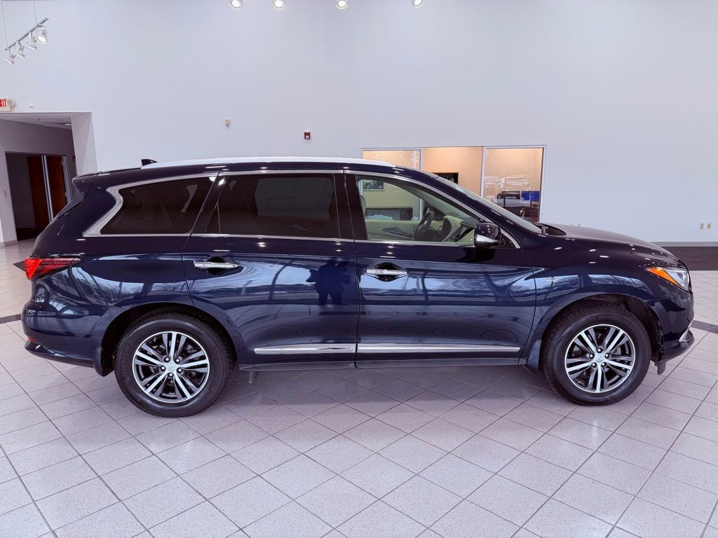 Used 2018 INFINITI QX60 AWD w/ Premium Plus Package image 16