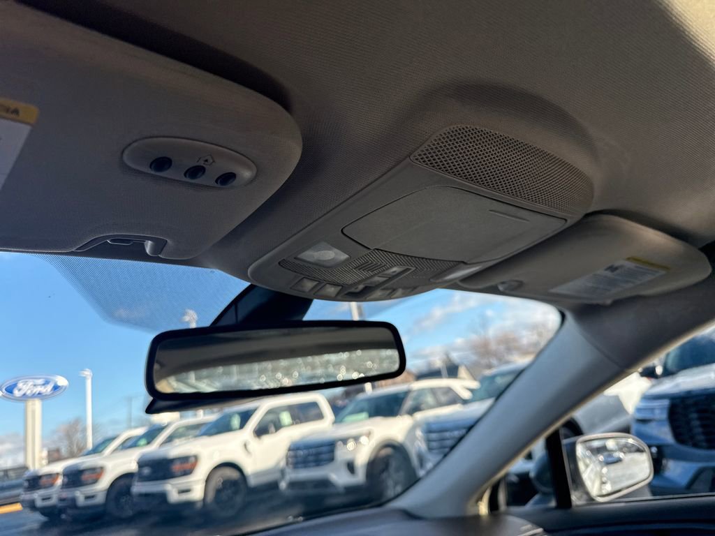 Used 2019 Ford Fusion Titanium image 35