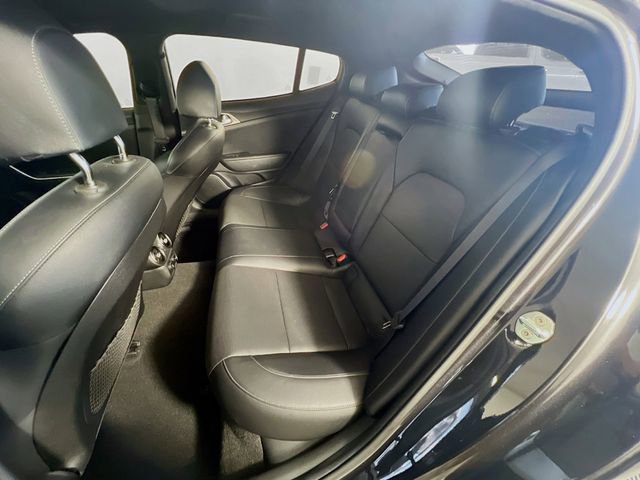 Used 2022 Kia Stinger GT1 AWD/4WD image 27