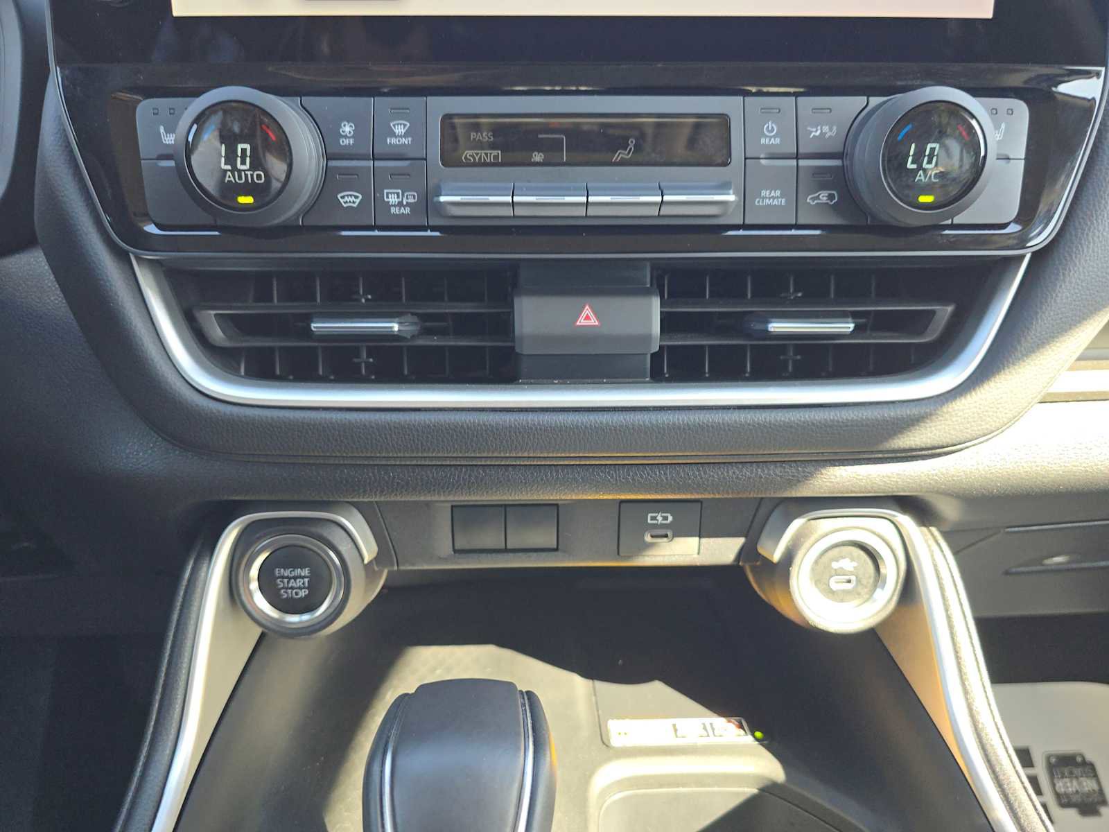 Certified 2025 Toyota Grand Highlander XLE image 28