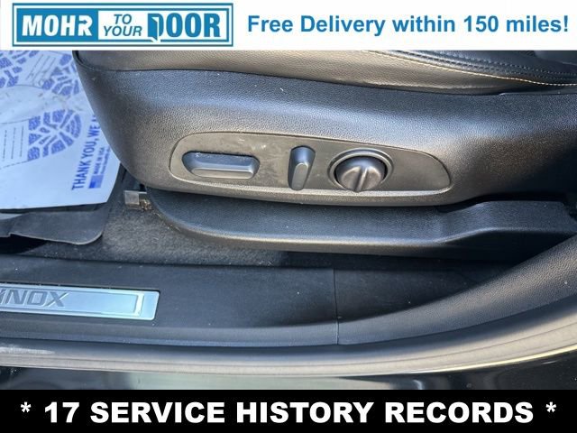 Used 2022 Chevrolet Equinox Premier image 11