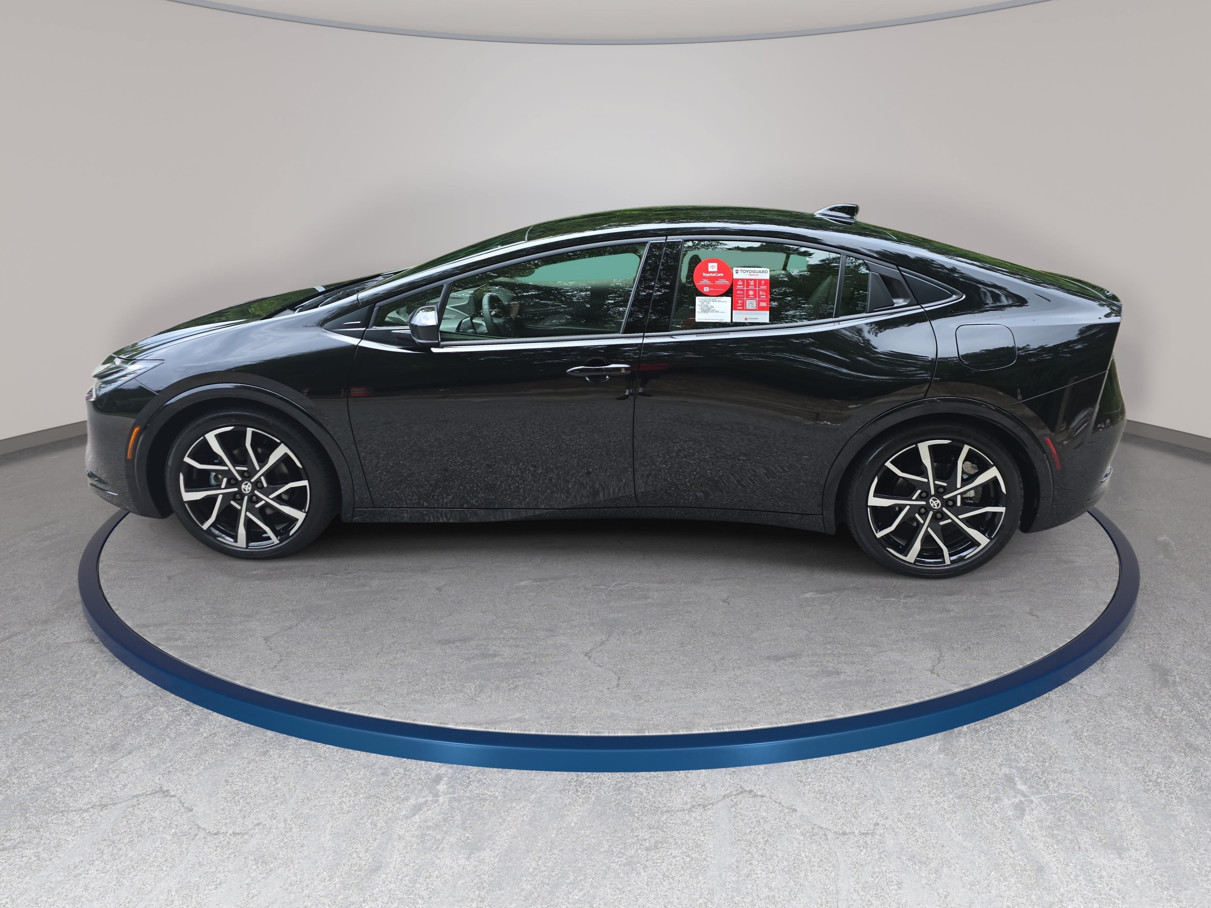 New 2027 Toyota Prius Plug-In Hybrid FWD image 8