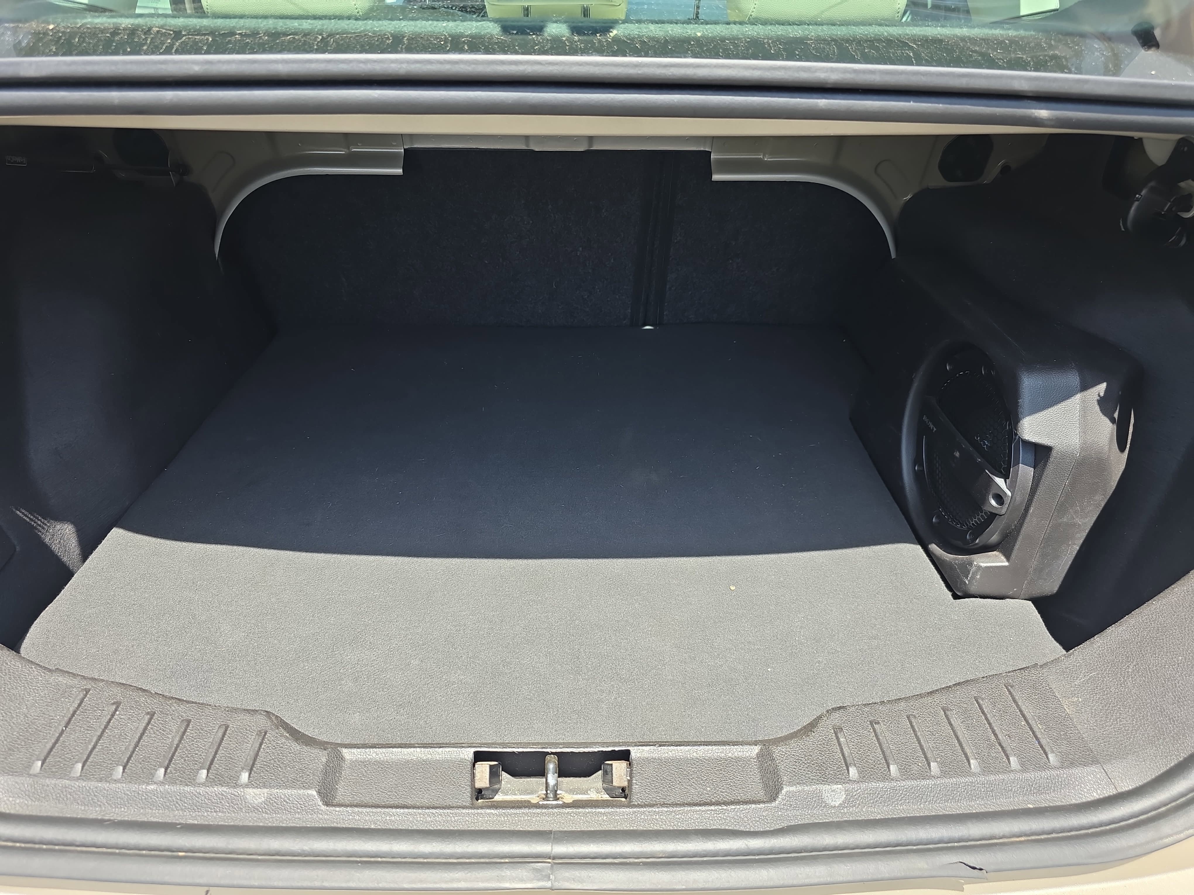 Used 2017 Ford Focus Titanium FWD image 12