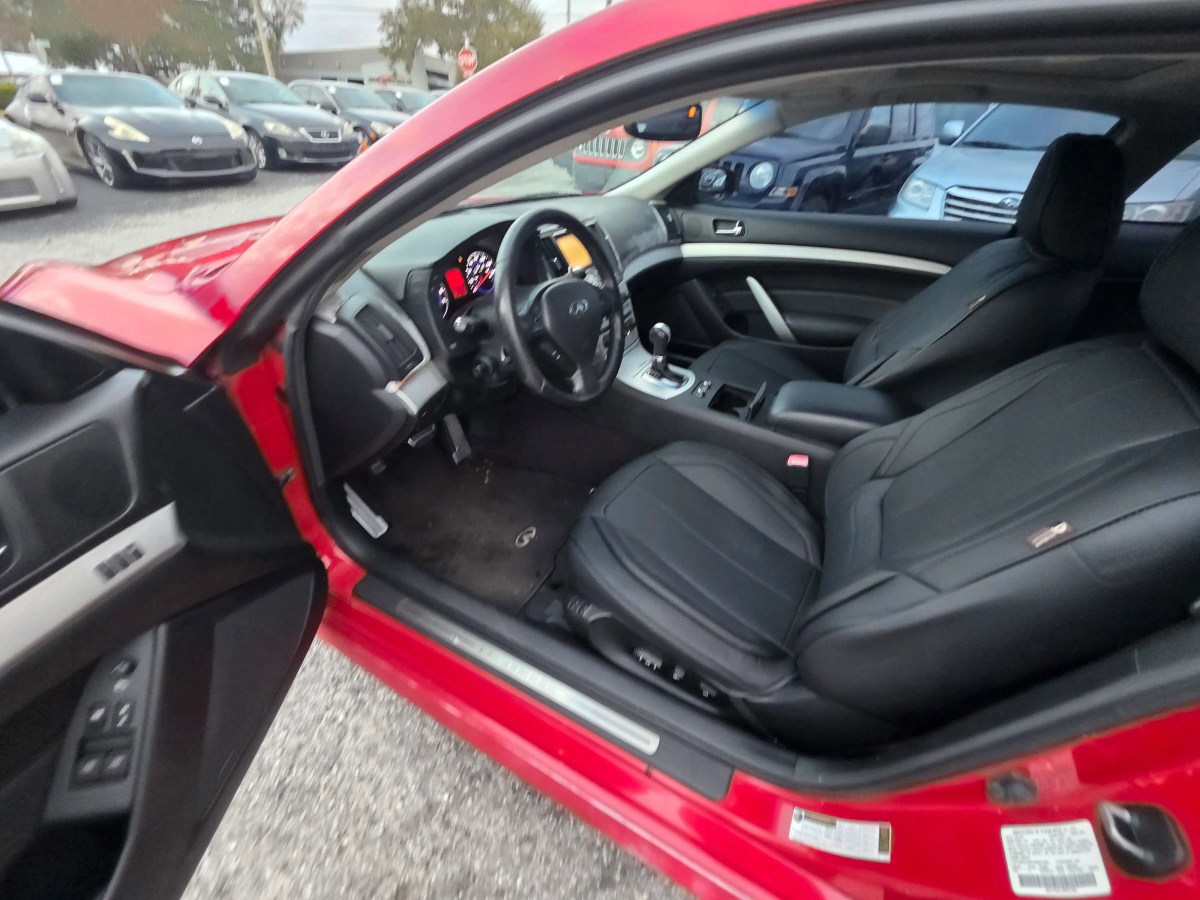 Used 2009 INFINITI G37 Journey w/ Premium Pkg image 12