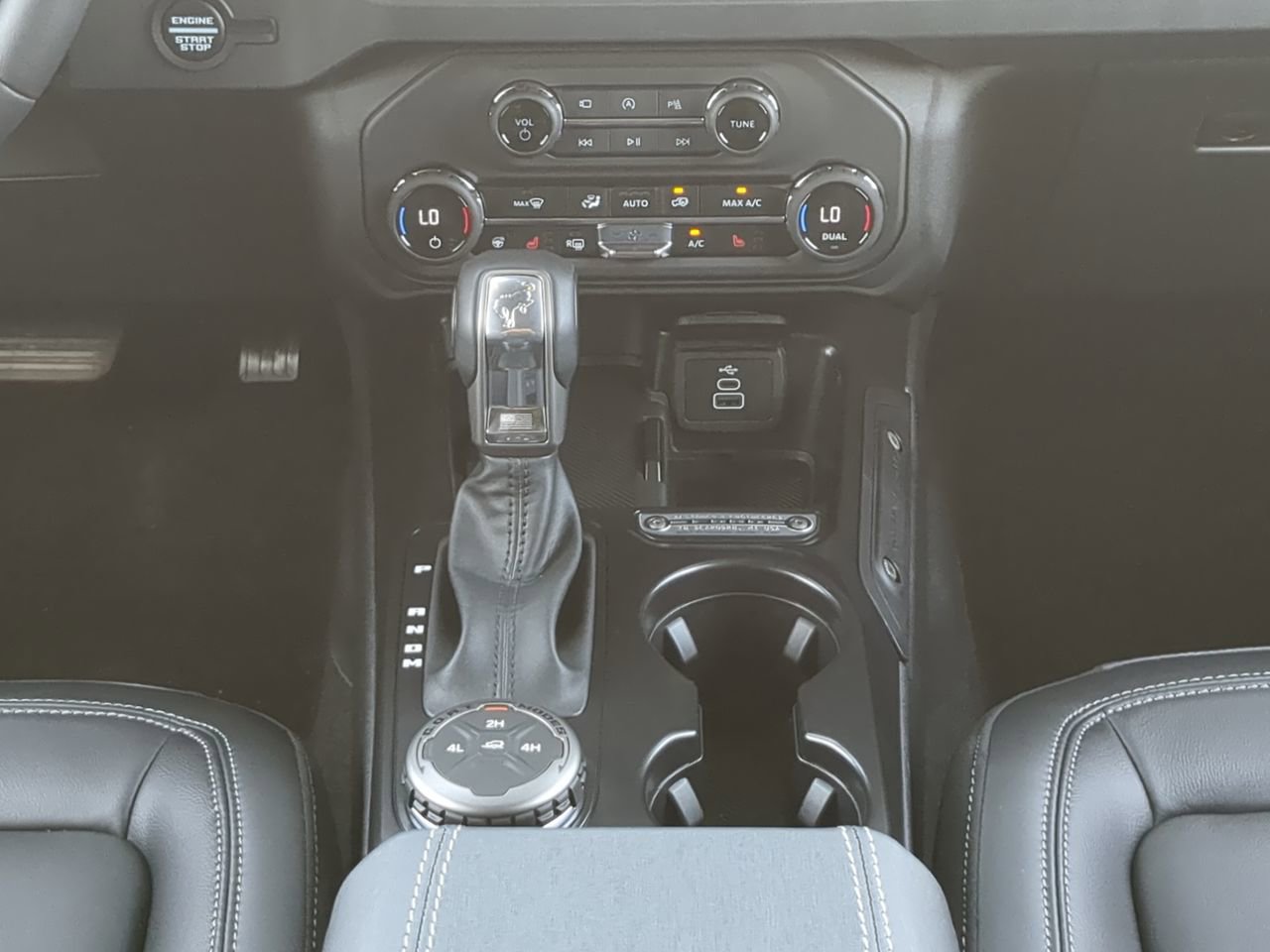 New 2026 Ford Bronco Outer Banks AWD/4WD image 17