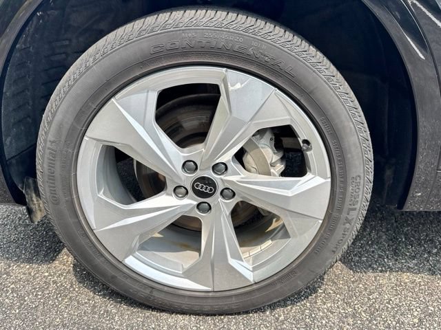 Certified 2023 Audi Q5 2.0T Premium Plus w/ Premium Plus Package AWD/4WD image 16