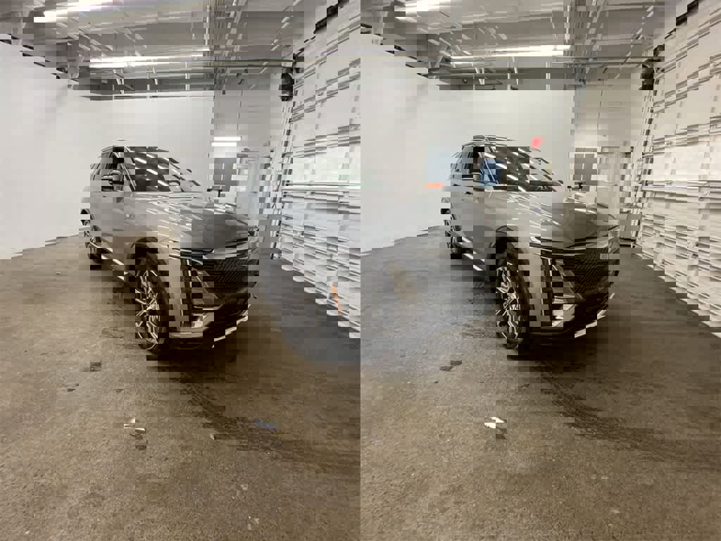 Certified 2025 Cadillac Lyriq Luxury image 8