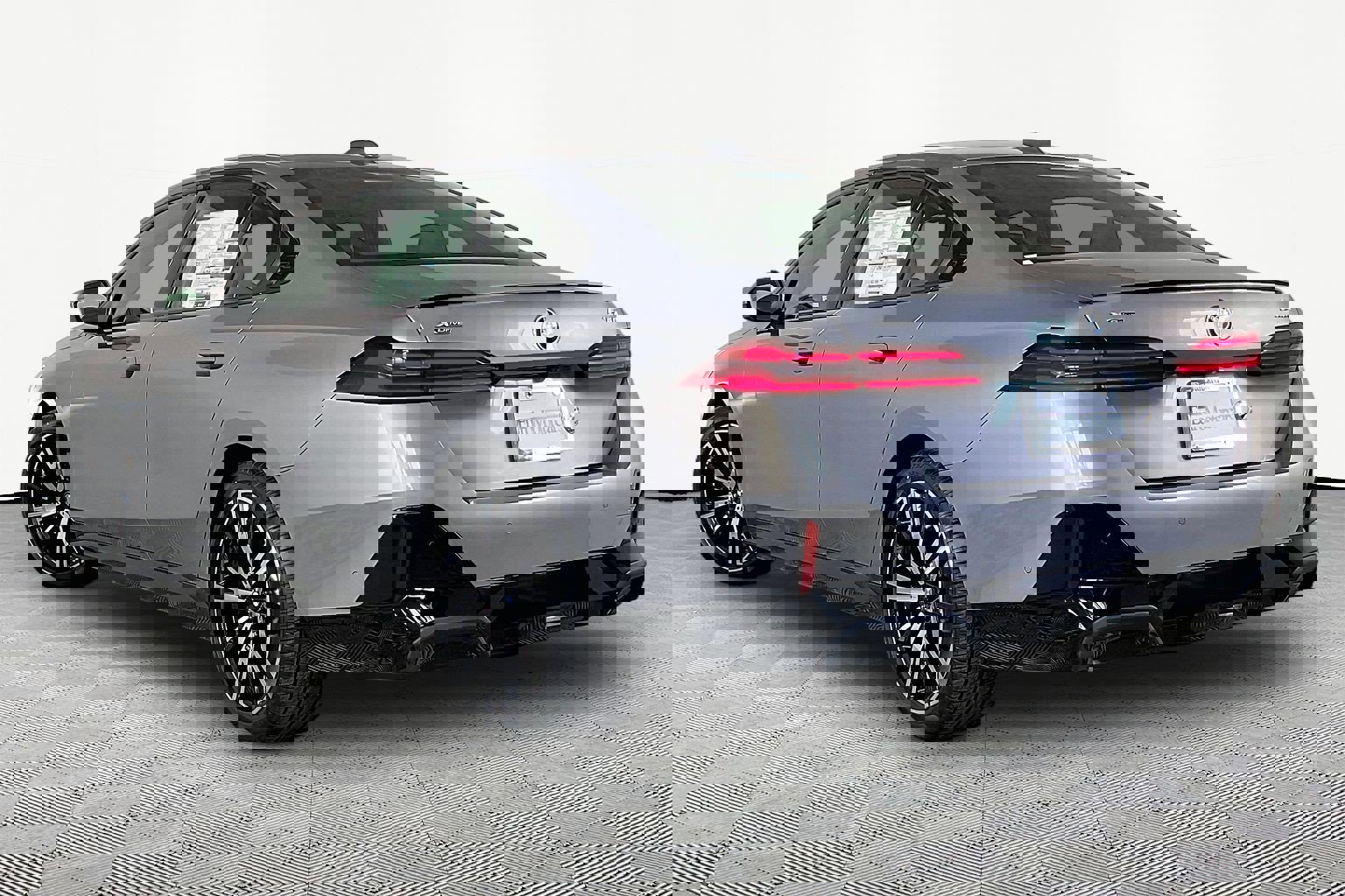 New 2026 BMW 530i xDrive w/ M Sport Package image 5