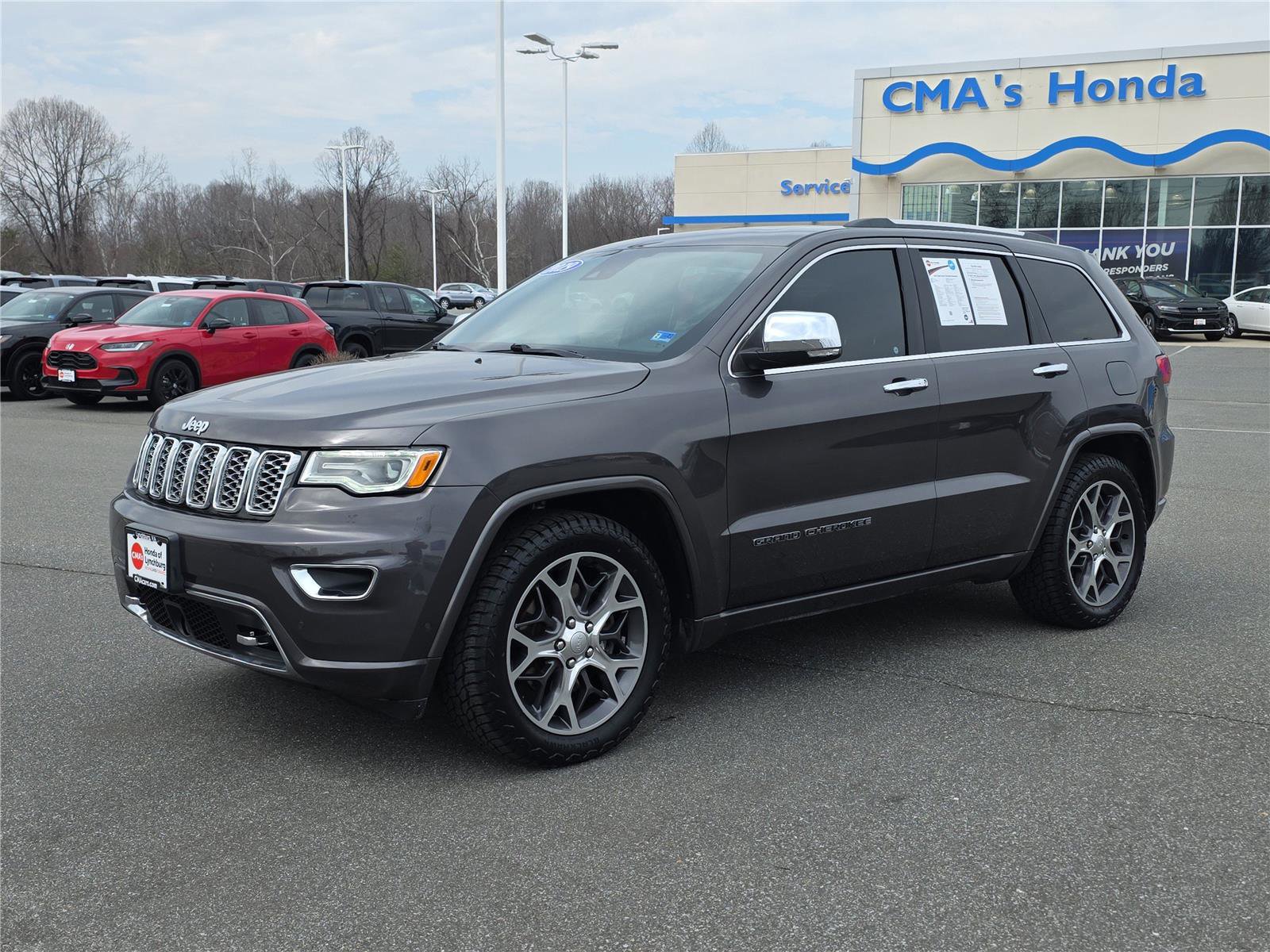 Used 2019 Jeep Grand Cherokee Overland image 2