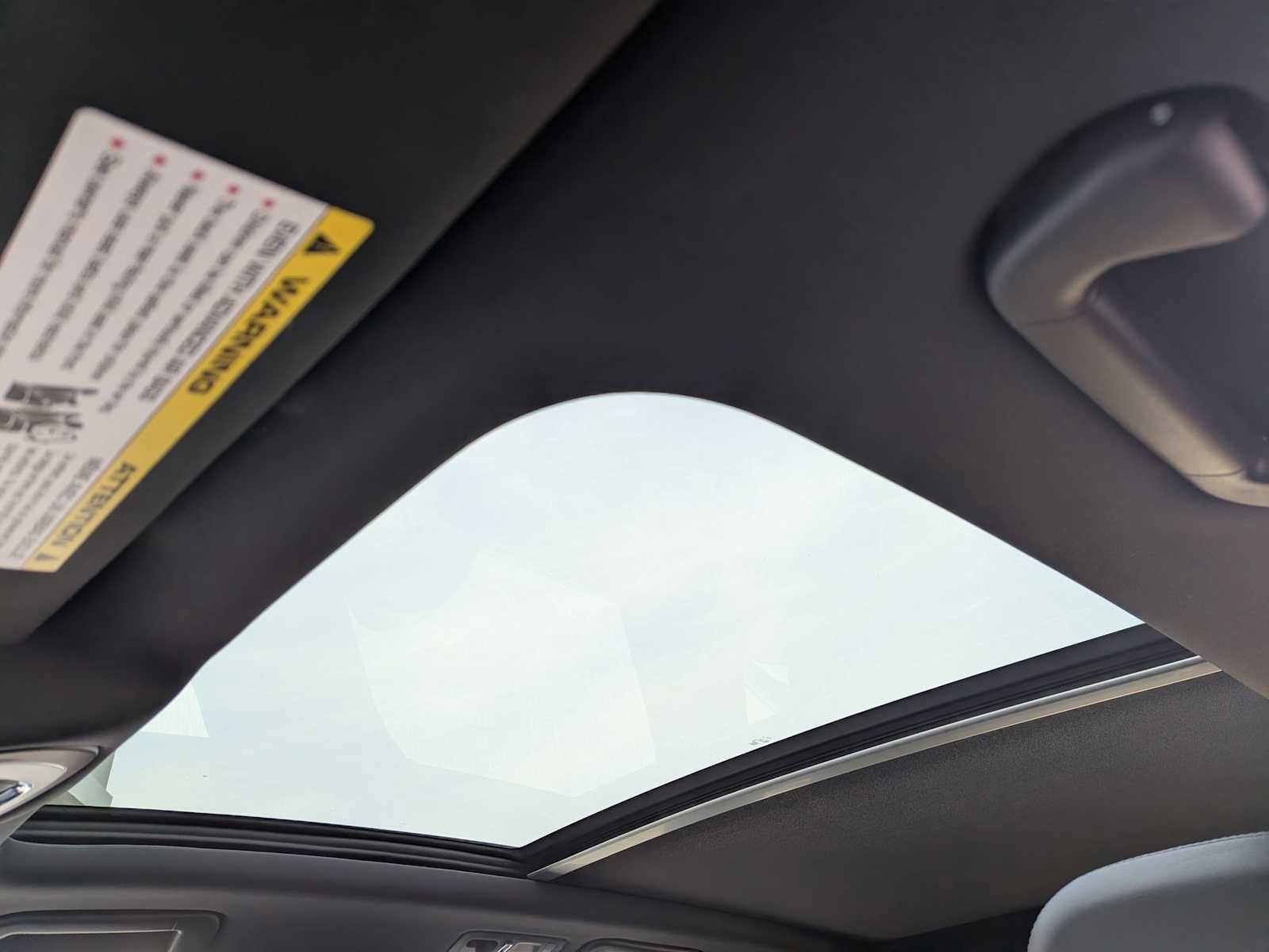 Used 2017 Porsche Cayenne Platinum Edition image 18