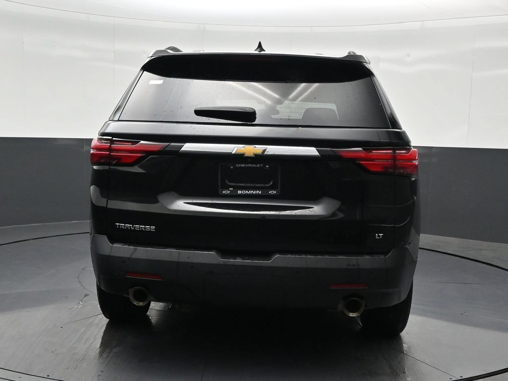 Used 2023 Chevrolet Traverse LT FWD image 4