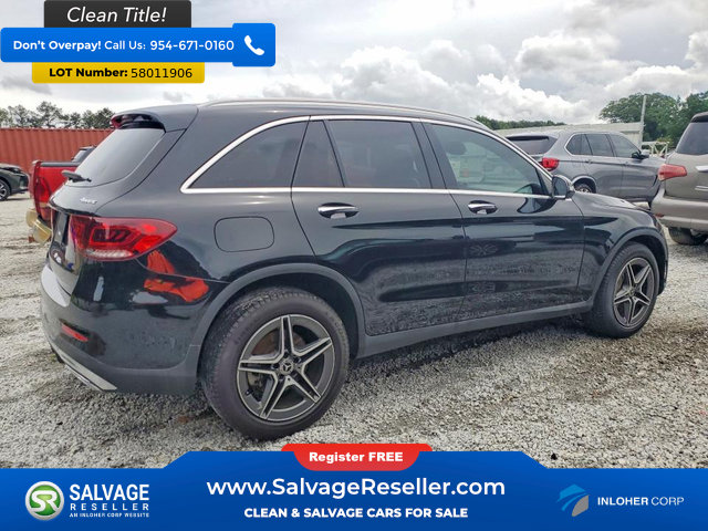 Used 2020 Mercedes-Benz GLC 300 4MATIC w/ AMG Line image 4