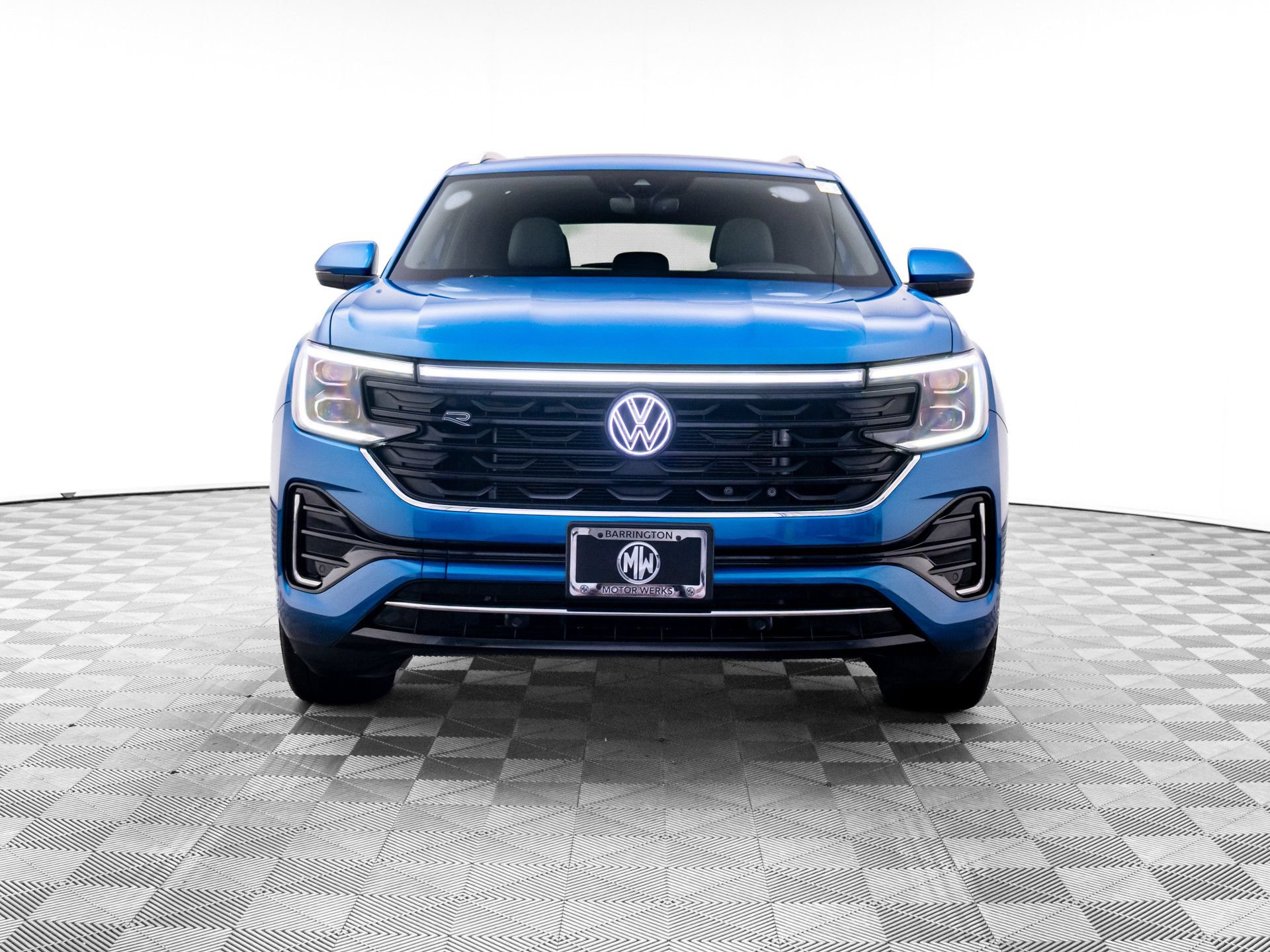 Used 2024 Volkswagen Atlas Cross Sport SEL R-Line AWD/4WD image 8