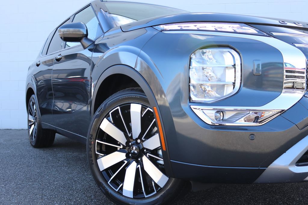 New 2026 Mitsubishi Outlander SEL image 31