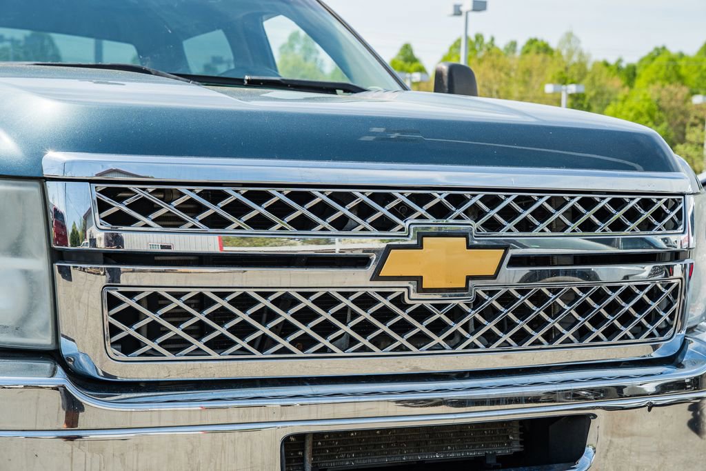 Used 2012 Chevrolet Silverado 2500 LT w/ Interior Plus Package AWD/4WD image 10
